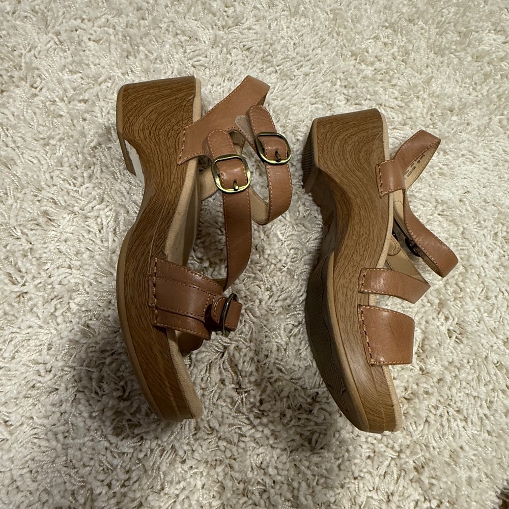 NEW!!  Dansko Sandals - size 40/9 - Picture 2 of 7